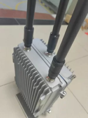 Двухканальный автомобильный подавитель FPV БПЛА